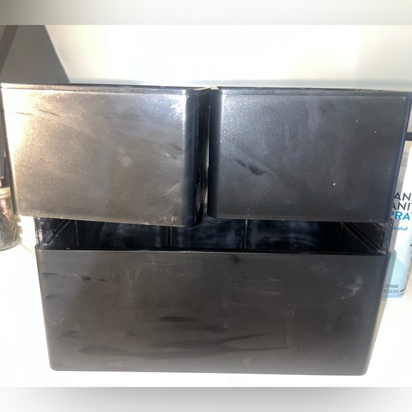 Mac Cosmetics Carry all case - Picture 15 of 16